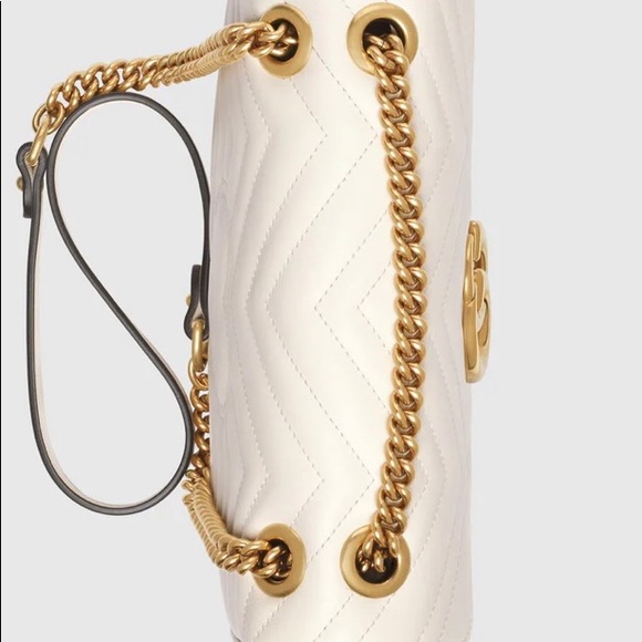 GG Marmont small matelassé shoulder bag I have box and authenticity cards - Picture 6 of 17